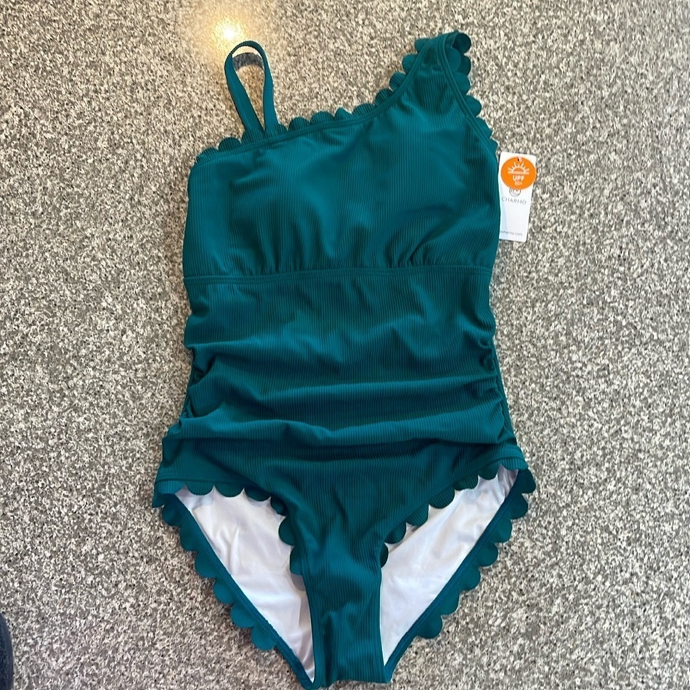 NWT women’s M scalloped edge Teal color one piece swimsuit